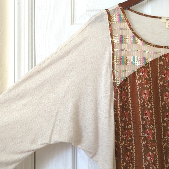 Tiny Anthropologie Sammi Sequined & Floral Long Dolman Balloon Sleeve Top Small - Picture 3 of 13